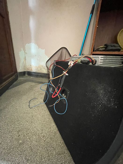 Бас каса със усилвател 12-ска