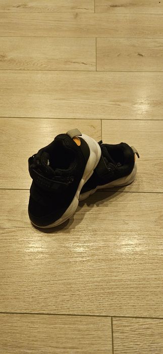 Adidasi băieți mărime 23/ 14,3 cm