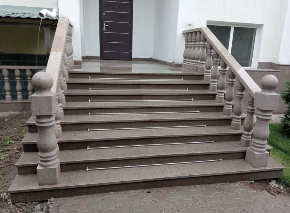 Гранит Актобе мрамор перила балясина тумба лестница