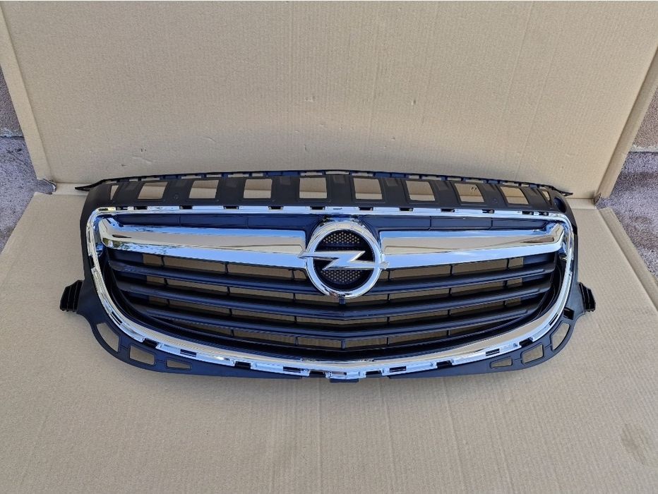 Grila centrala Opel Insignia 2013-2016 facelift NOUA