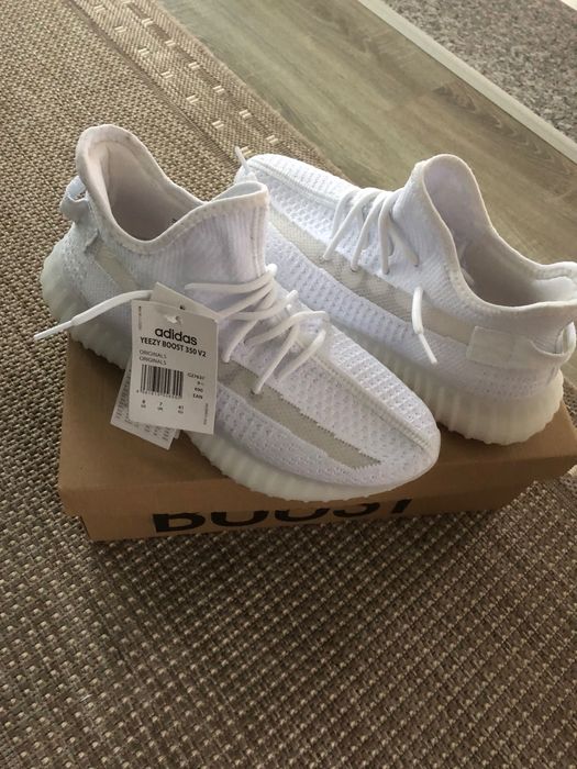 Yeezy boost 350 v2