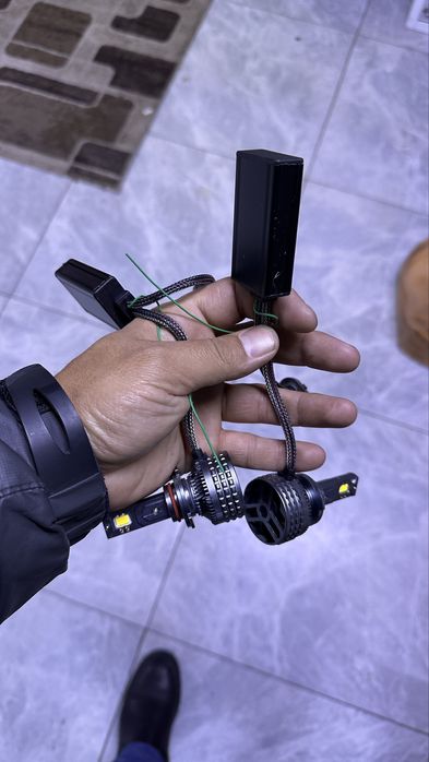 Продам ламплчки зикр. Есть разные цоколи. Ziker