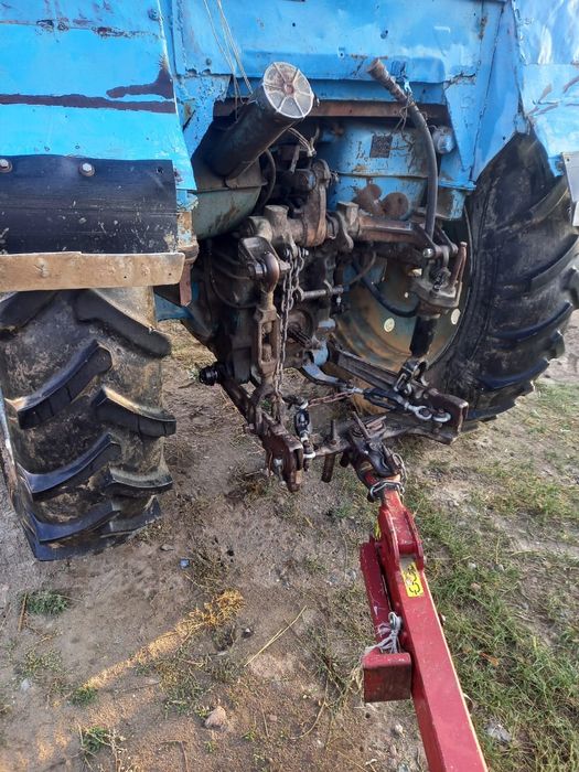 Трактор МТЗ 80 хорошом состояние