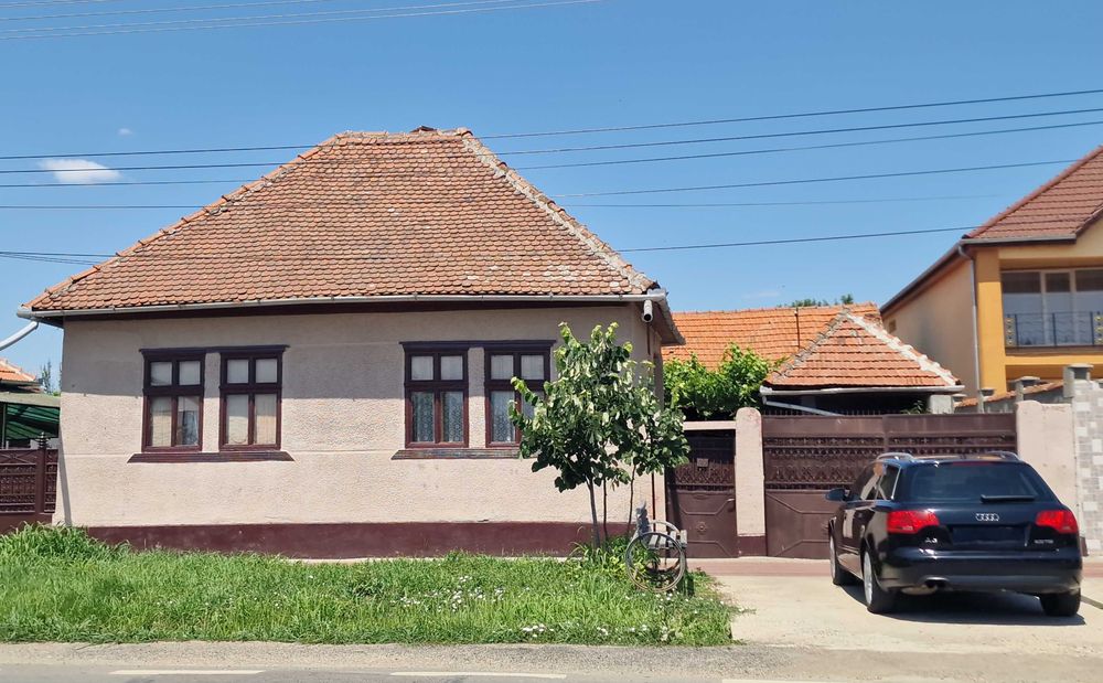 Casă cu 3 camere și gradină generoasă în Bocsig