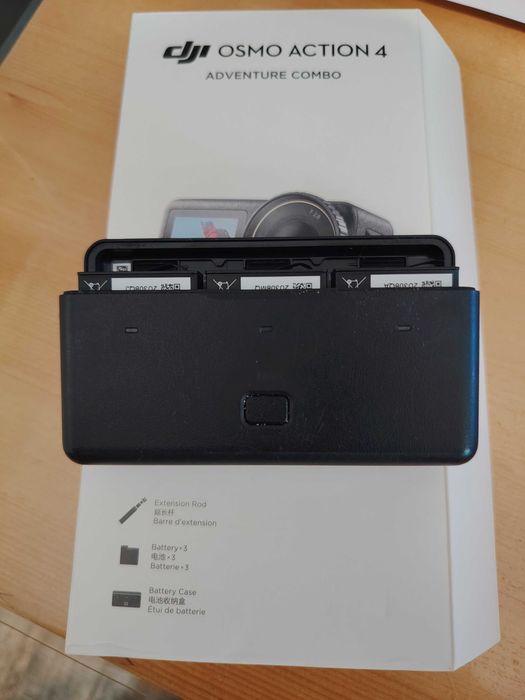 DJI Osmo Action 4 Adventure Combo