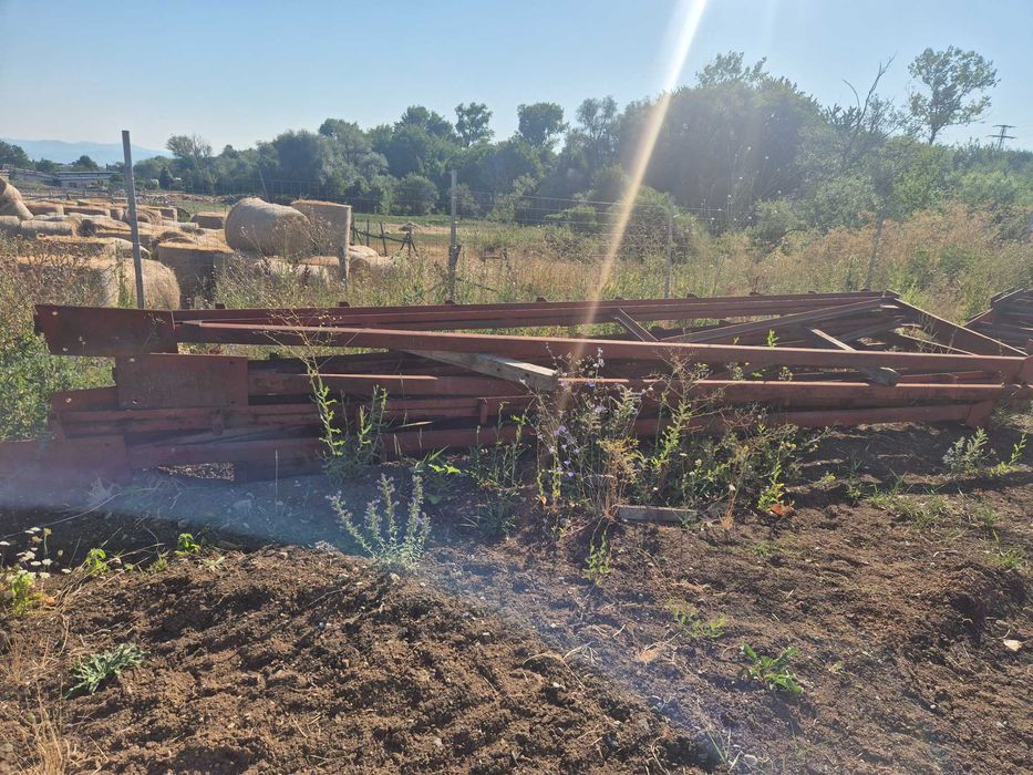 Метално хале-Ригел