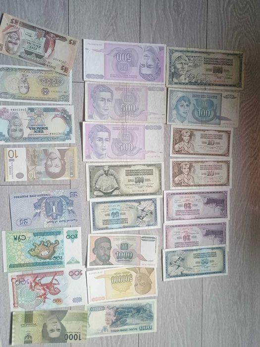 bancnote  diferite tari