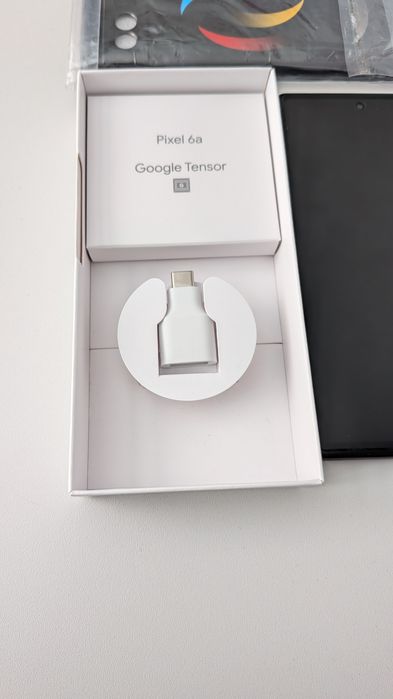 Google Pixel 6a White edition