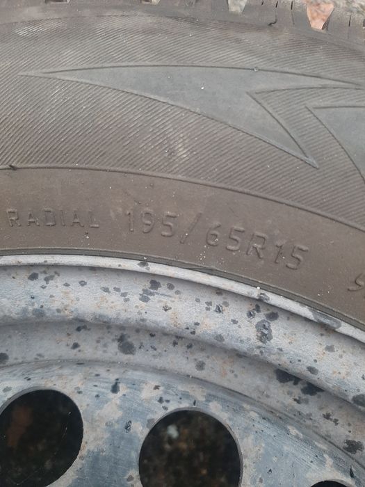 Зимни гуми с джанти за ауди А4