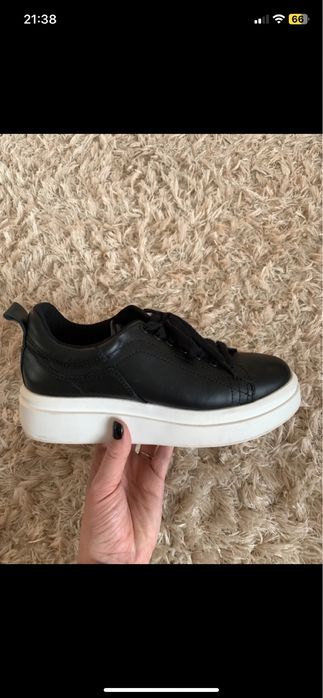 Tenisi casual Zara