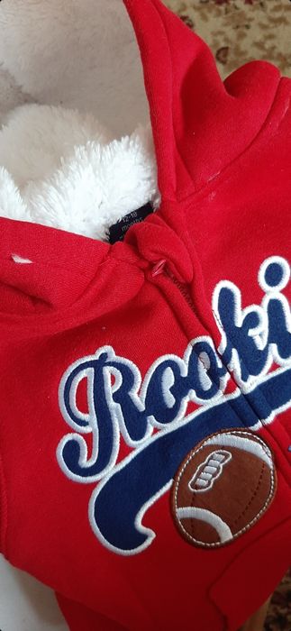 Продаю коляску,комбинезон,бортики,Обувь.