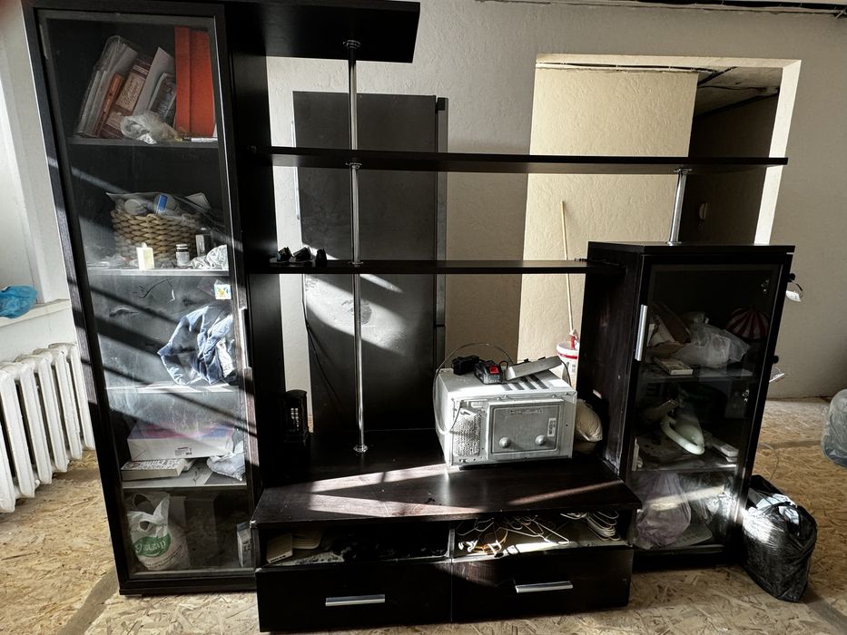 Стенка под телевизор для зала 35.000тг