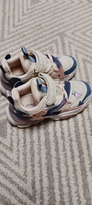 Кроссовки для девочек