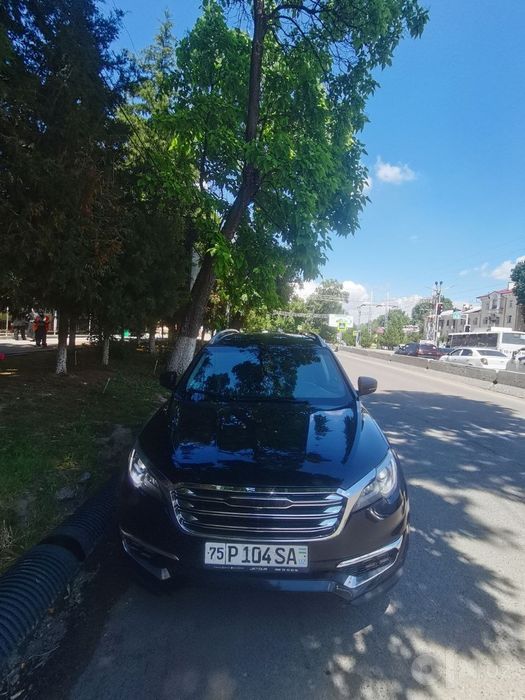 Jetour x70 avtomobil