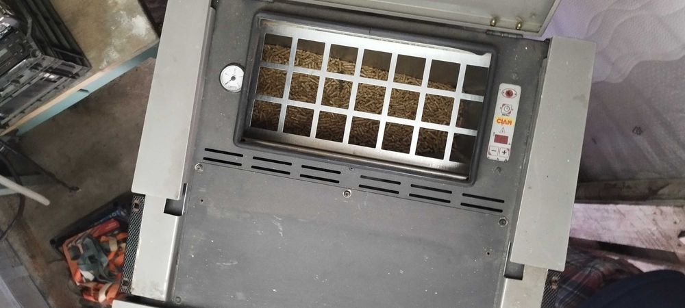 Печка на пелети ** Caminetti Clam Niagara**