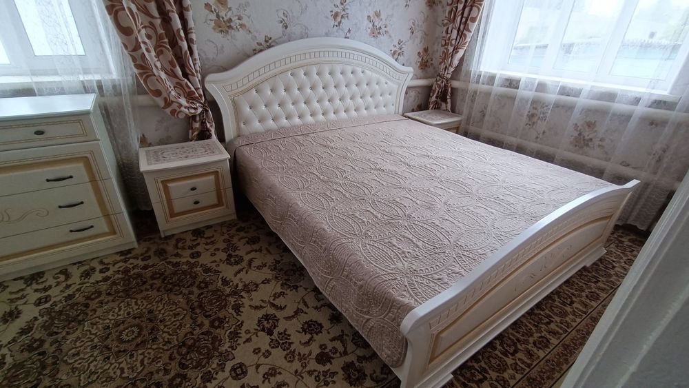 Спальный гарнитур с матрасом