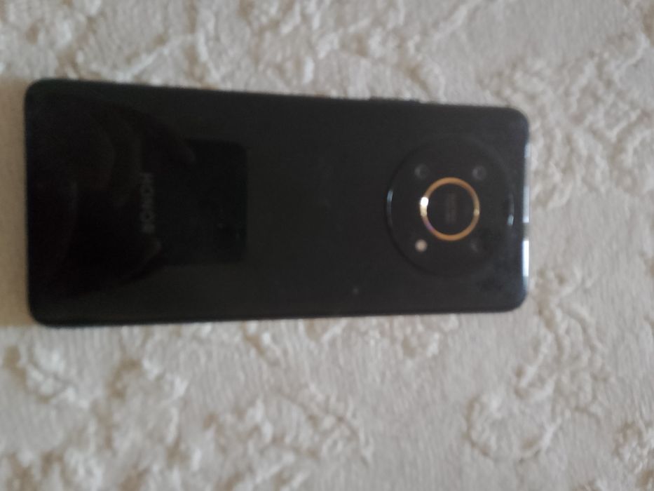 Продам Realme Note 50, Хонор х30