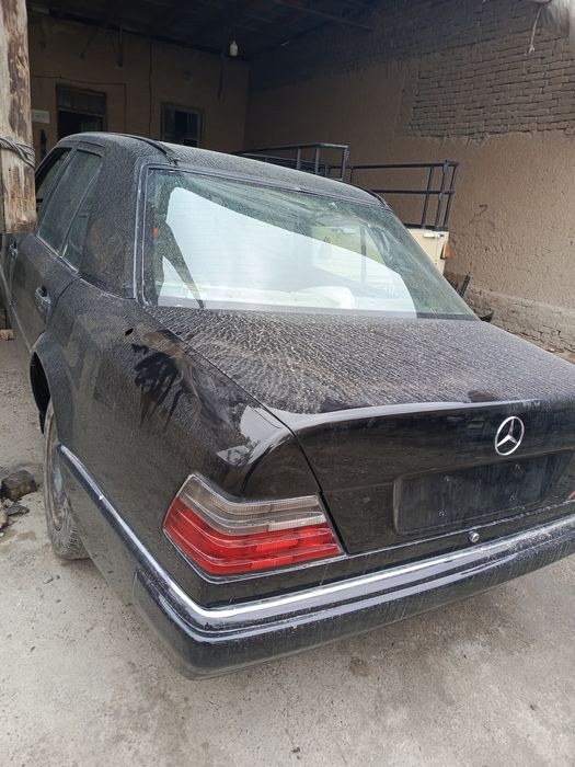 Mersades Benz124