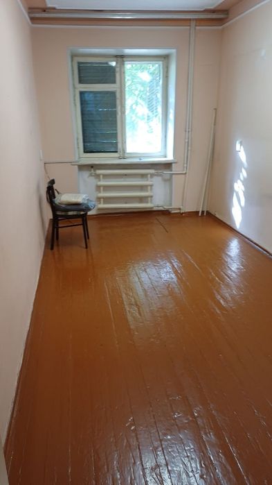 Продам 2ком,1 этаж,4 этажн.дом