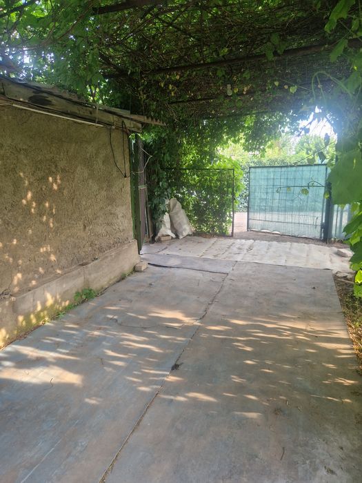 Продам дачный уголок 10 соток