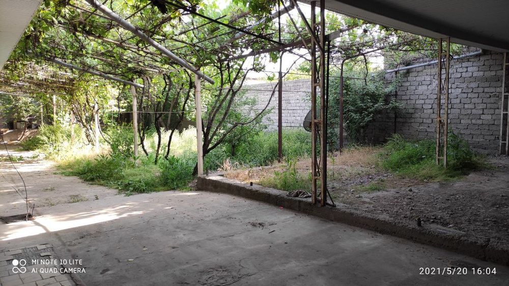 Продаётся участок с двумя домами, г.Нурафшон 10.7 сот.