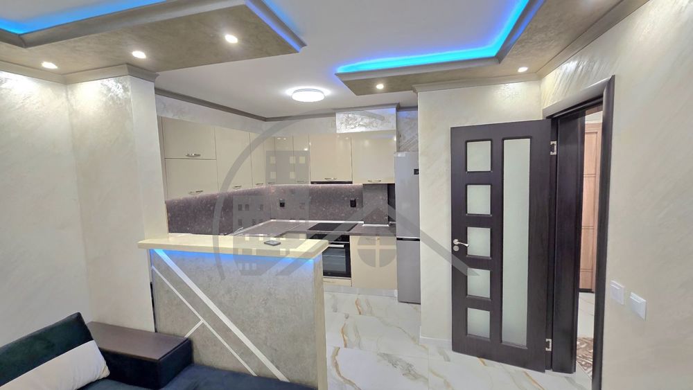 Дава се под наем Двустаен апартамент в Варна, Гръцка махала - 60 кв.м за 700 € - Снимка #4