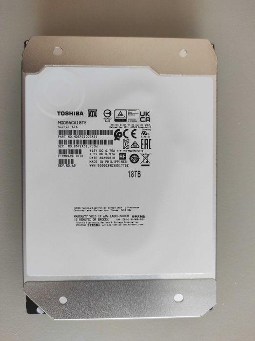 Твърд диск - Toshiba MG09ACA18TE / 18 TB / SATA