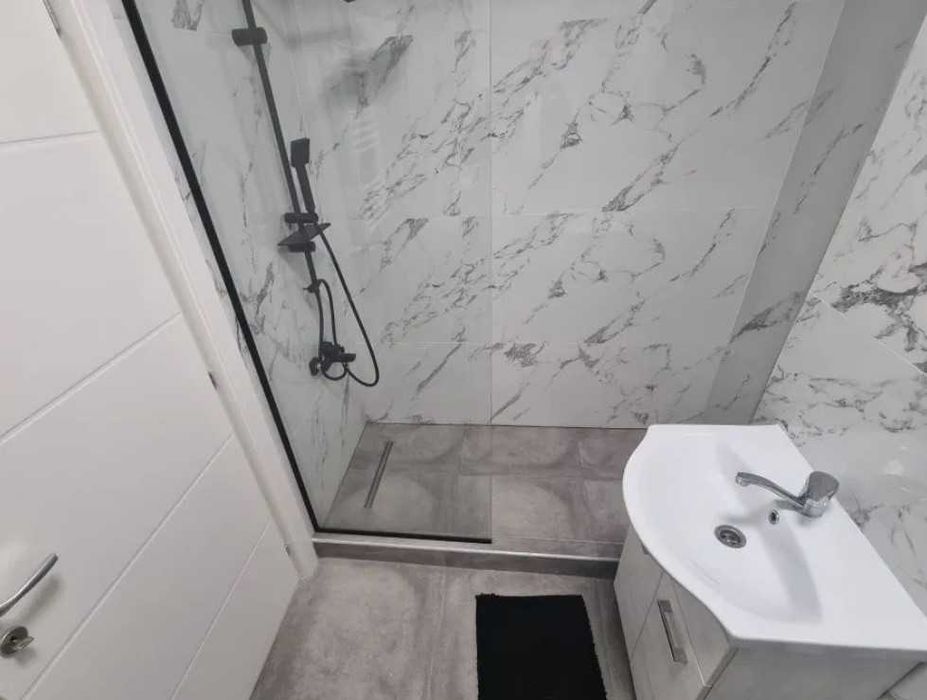 Дава се под наем Двустаен апартамент в Пловдив, Южен - 65 кв.м за 316.2 € - Снимка #2