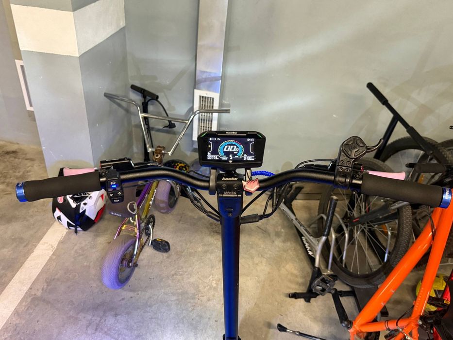 Mantis 10 Dual Plus — електрическа тротинетка