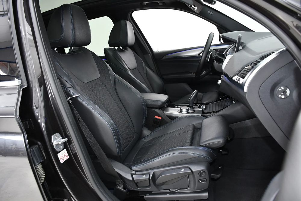 BMW X3 M-Pachet,Faruri Full Led,Panoramic, Key Less,Head-up, Lane-Side Assist