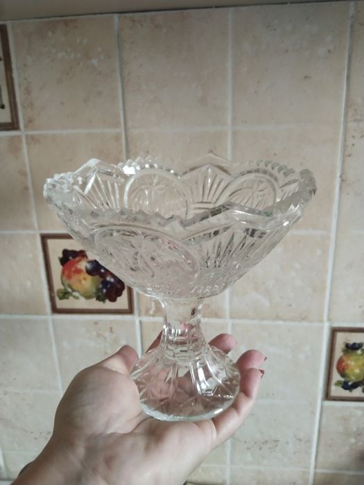 Посуда хрустальная конфетница