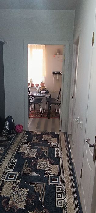 Dom 3 hona 50 m2 tez sotiladi