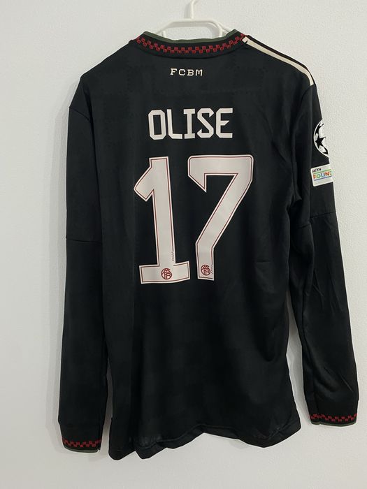 Tricou cu Bayern cu Olise