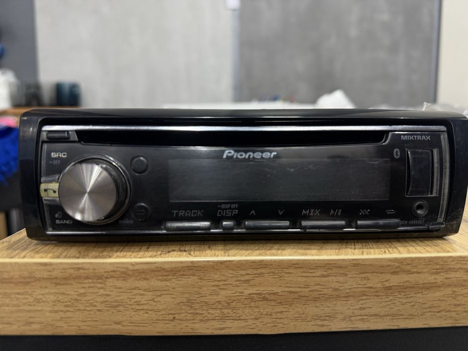Pioneer 6850bt sotiladi