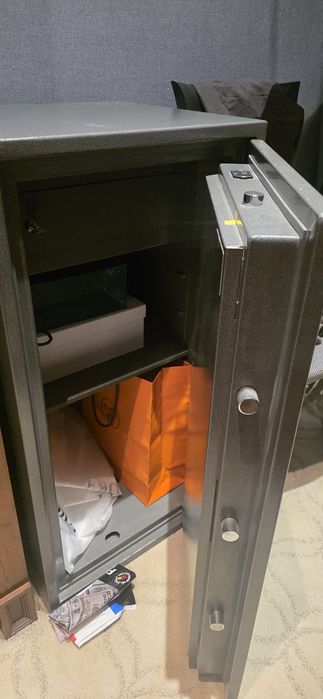 Сейф огнестойкий