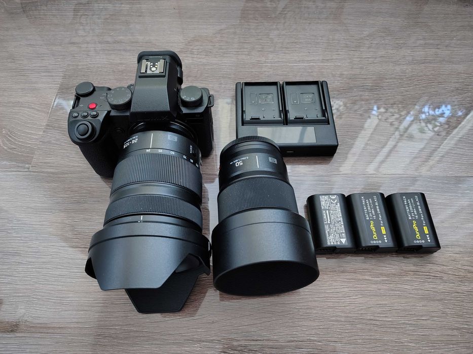 Panasonic Lumix 24-105 f4