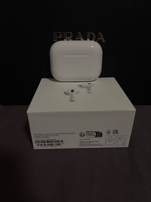 AirPods Pro 3 - като нови