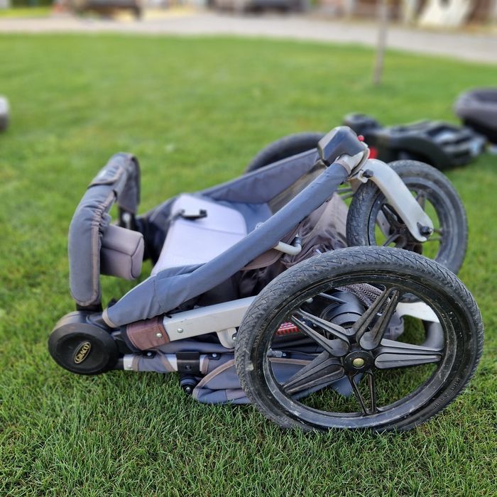 Carucior 3 in 1 graco