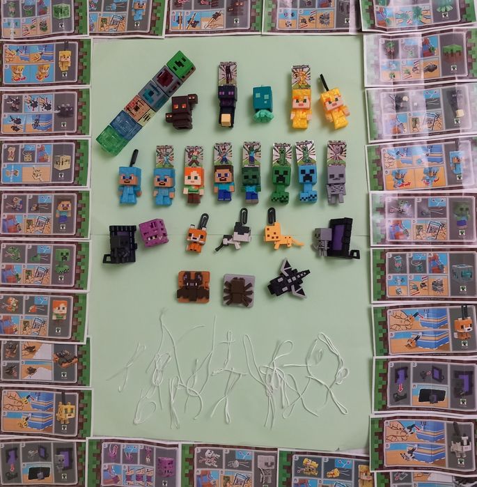 Цялата колекция 28 бр Kinder Joy Minecraft 2026