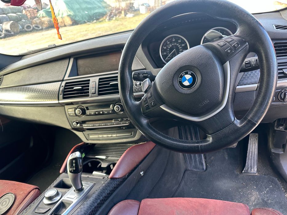 Dezmembrez x6 286 cp 3.0m57 capota faruri aripi bara motor cutie 6hp28