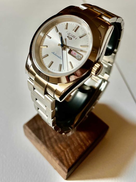 Нови часовници Seiko custom mod