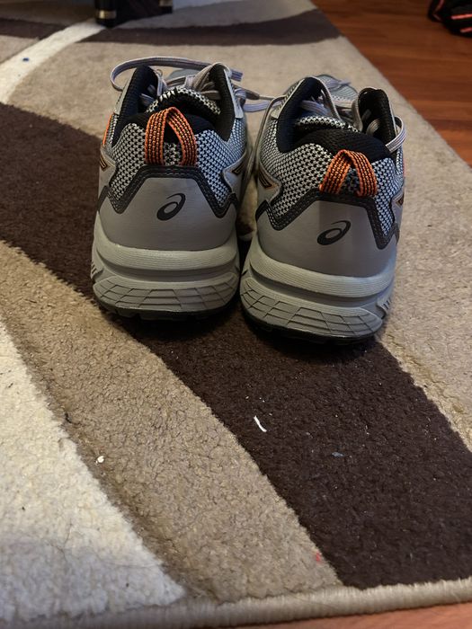 Asics 45 номер - чисто нови