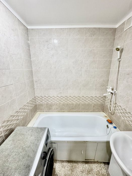 Продается 2 комн квартира на Кунаева