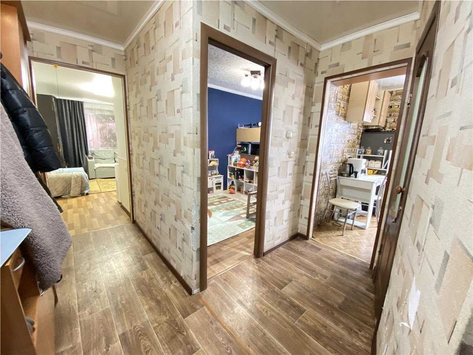 3х ком в 21 мкр .Теплая