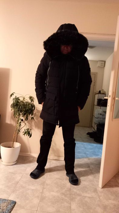 Продавам зимно дълго,мъжко яке