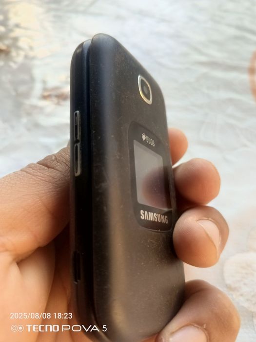 Samsung duos legushka sotiladi