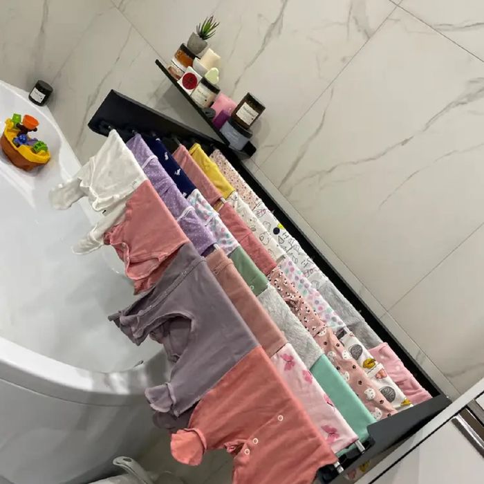 Сушилка для белья настенная складная.