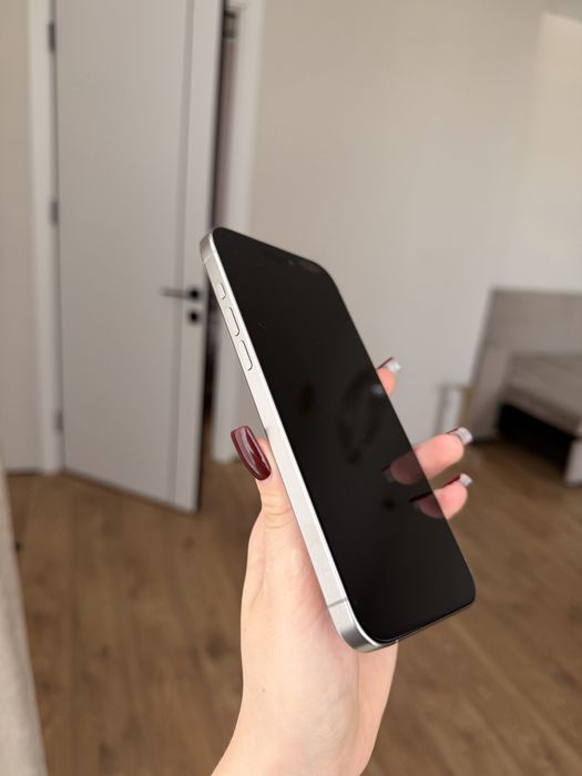 Айфон 15 про макс е сим 256 гб