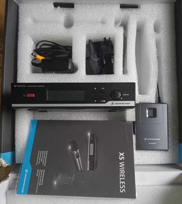 Головной микрофон с радиомодулем или без. Гарнитуру отдельно можно.