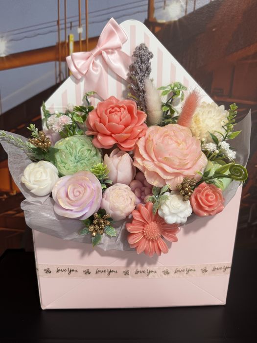 Кошнички с ръчно изработени глицеринови сапуни